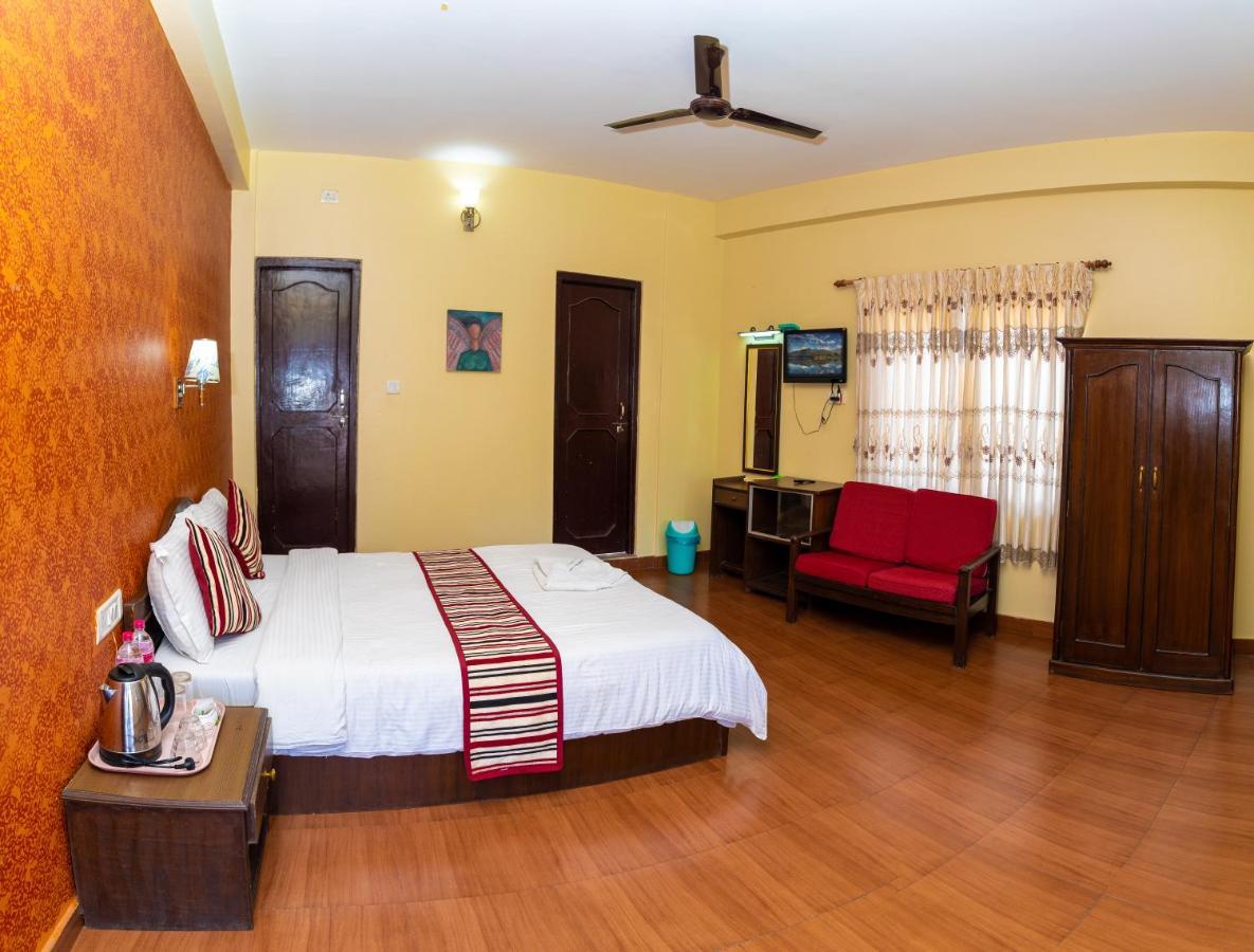 Butterfly Lodge Похара Екстериор снимка
