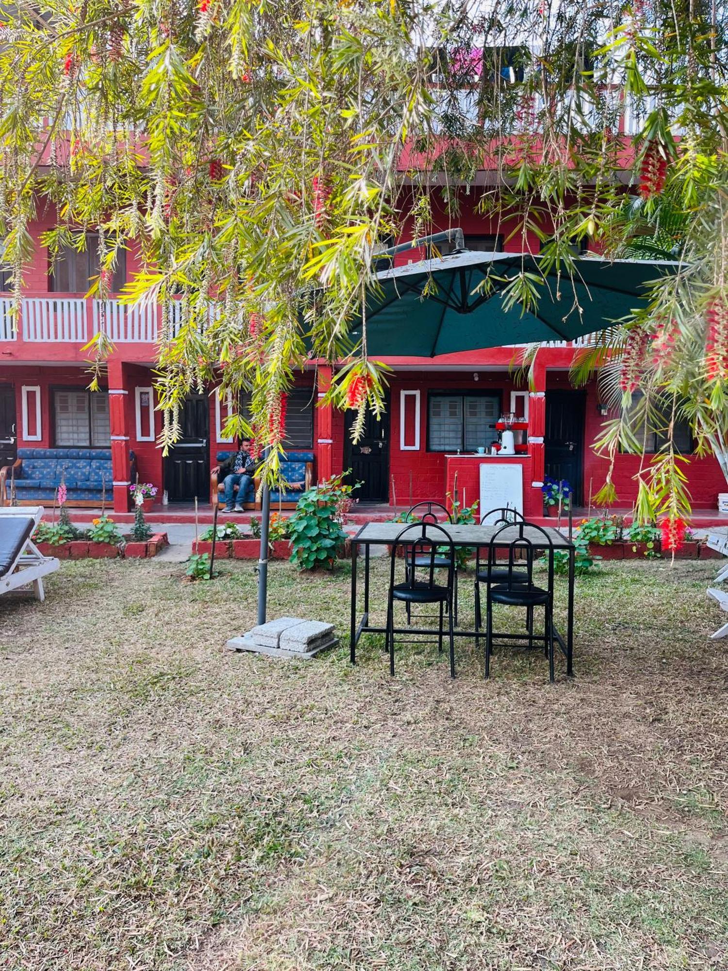 Butterfly Lodge Похара Екстериор снимка