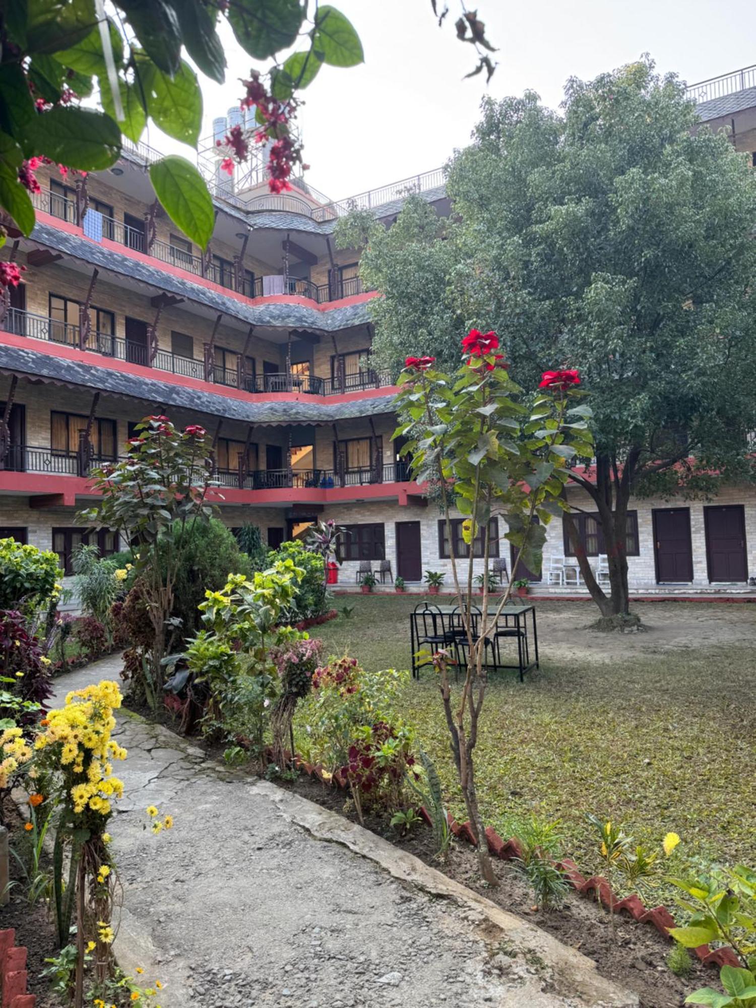 Butterfly Lodge Похара Екстериор снимка